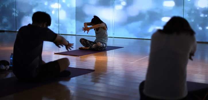 暗闇フィットネス